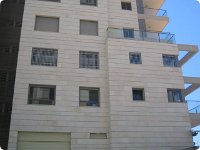 סורגית פרימיום אנכי - מבט מחוץ לבית